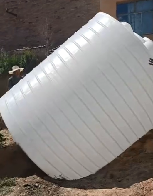 PE和政塑料大桶批量交付案例：满足多行业储运需求的可靠容器方案